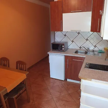 House Maris Lägenhet Bašanija
